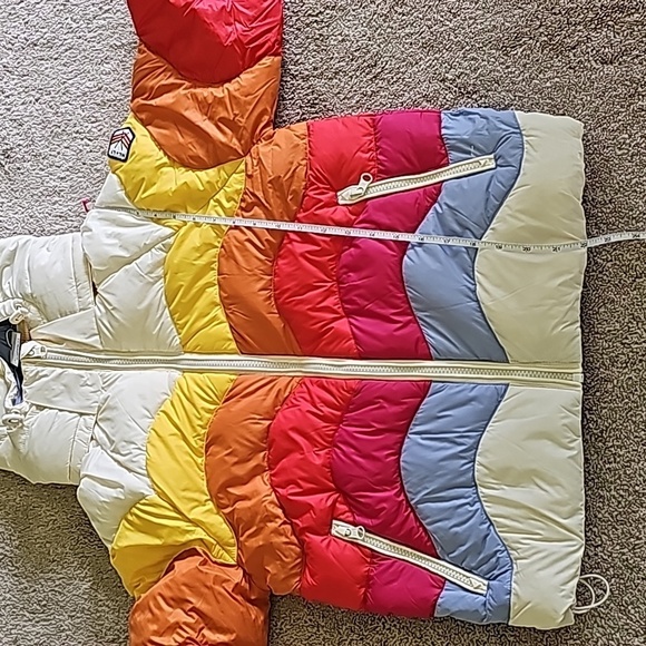 MARINE layer  MLx LF Apres Puffer in Antique White/Multi Colorblock - Picture 10 of 12